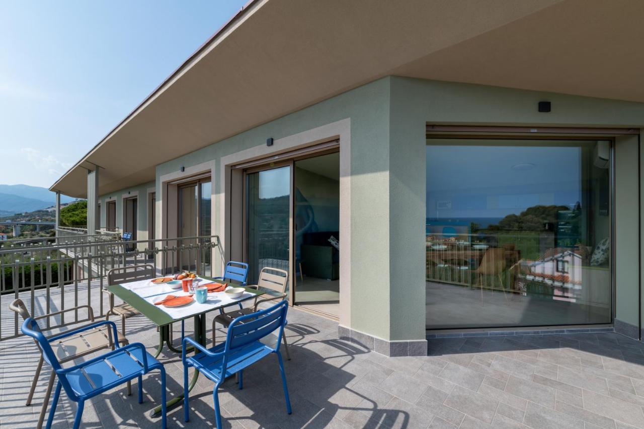 Villa Lea Imperia Exterior photo